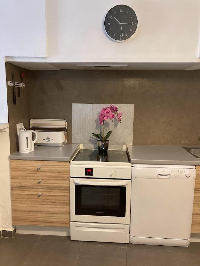 Bienvenue Chez Shiva Apartman Châteauneuf-du-Pape Kültér fotó